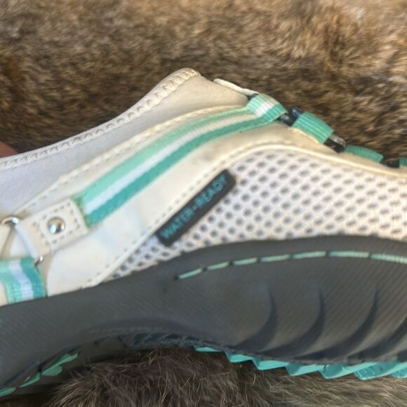 J-41 white & aqua Sneakers with Breathable Mesh 6.5 ( BK2) - Picture 7 of 7